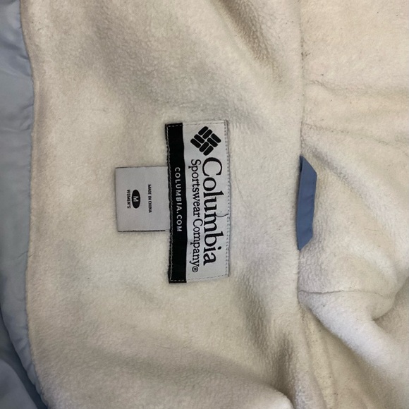 Woman’s Columnbia Winterr Jacket - Picture 5 of 6